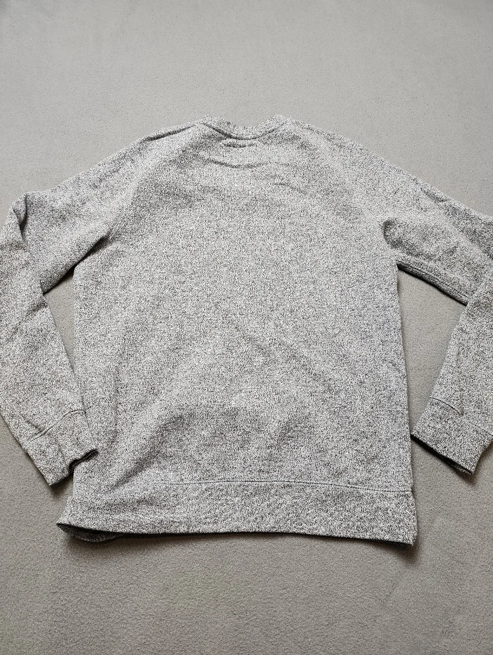 Roots Gray Crewneck Sweatshirt with Purple Velvet Logo Sz Med - Picture 2 of 9